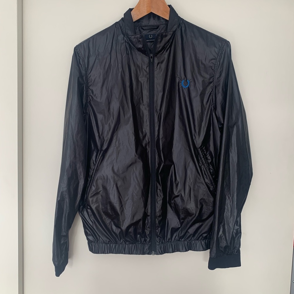 Fred Perry black polyester jacket men’s Sz L 42”